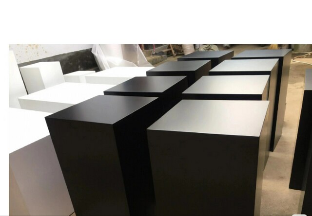 ���ڷ��b��չʾ�_(t��i)���U  ���Ƹ��N��Ʒչʾ�_(t��i) 